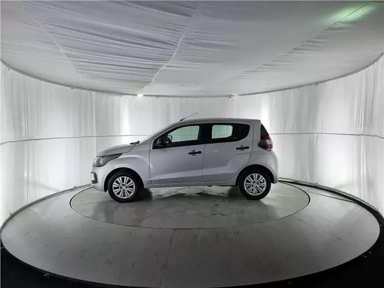 Fiat Mobi Prata 3