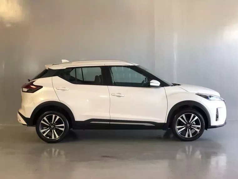 Nissan Kicks Branco 12