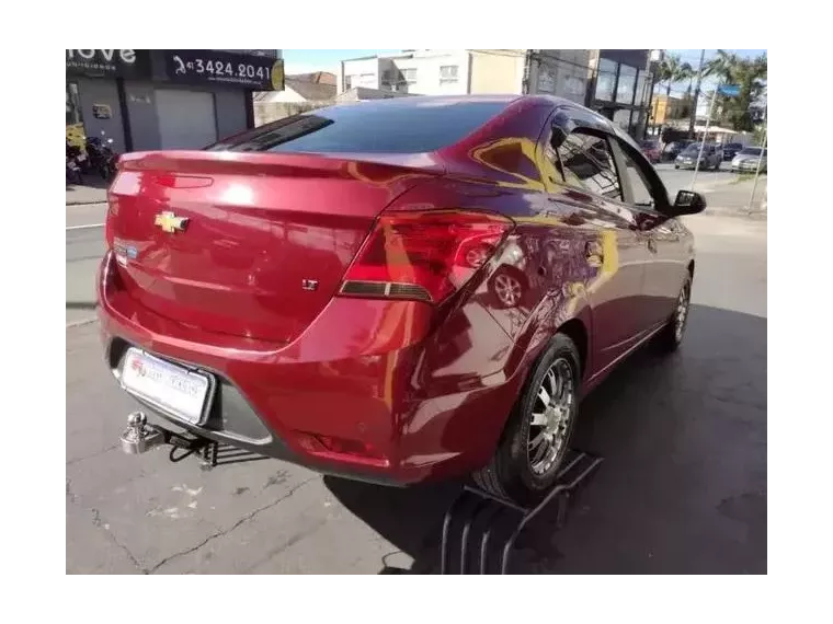 Chevrolet Prisma Vermelho 4