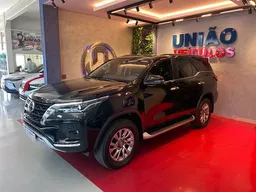 Toyota Hilux SW4
