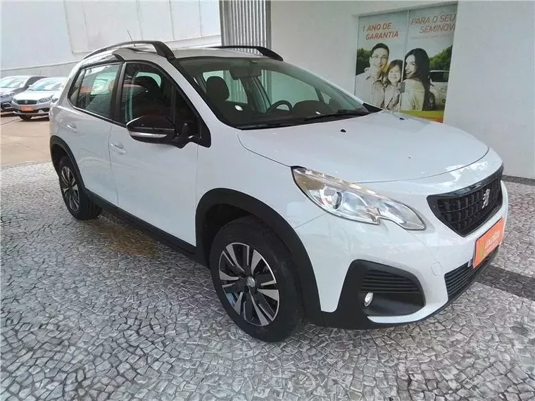 Peugeot 2008 Branco 3