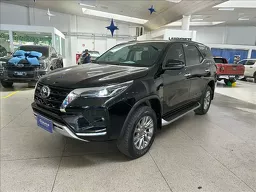 Toyota Hilux SW4