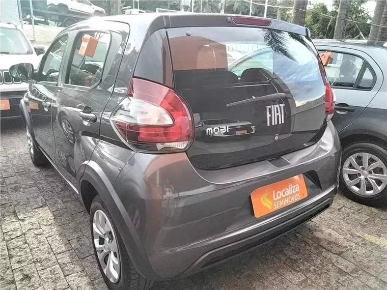 Fiat Mobi Prata 3