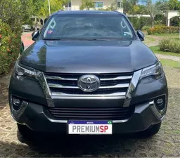 Hilux SW4