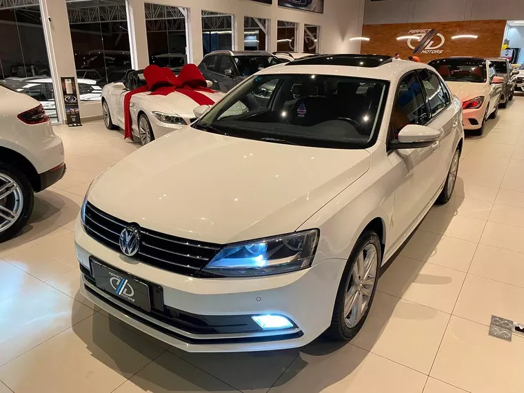 Volkswagen Jetta Branco 10