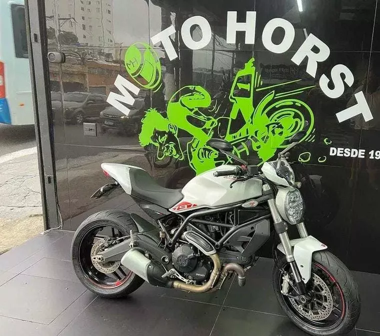 Ducati Monster Branco 6