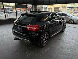 Mercedes-benz GLA 250