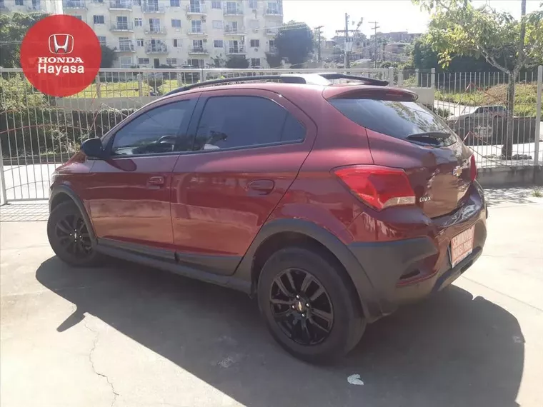 Chevrolet Onix Vermelho 10