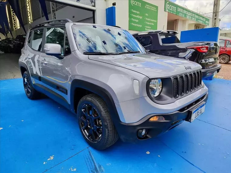 Jeep Renegade Prata 10