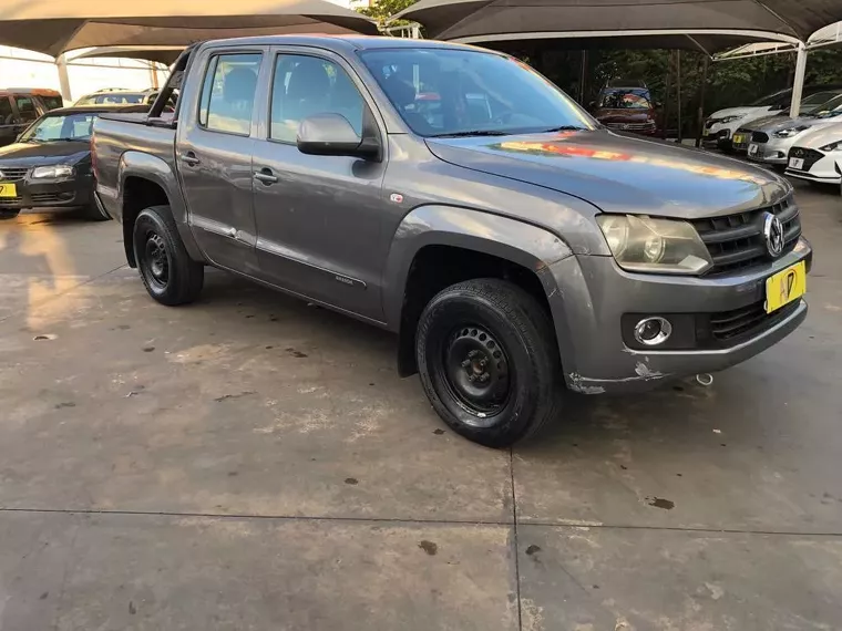 Volkswagen Amarok Prata 3