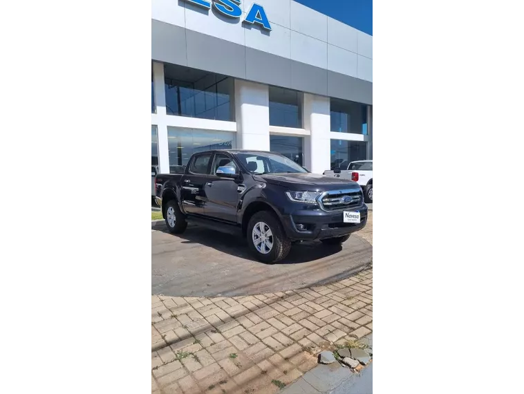 Ford Ranger Preto 10