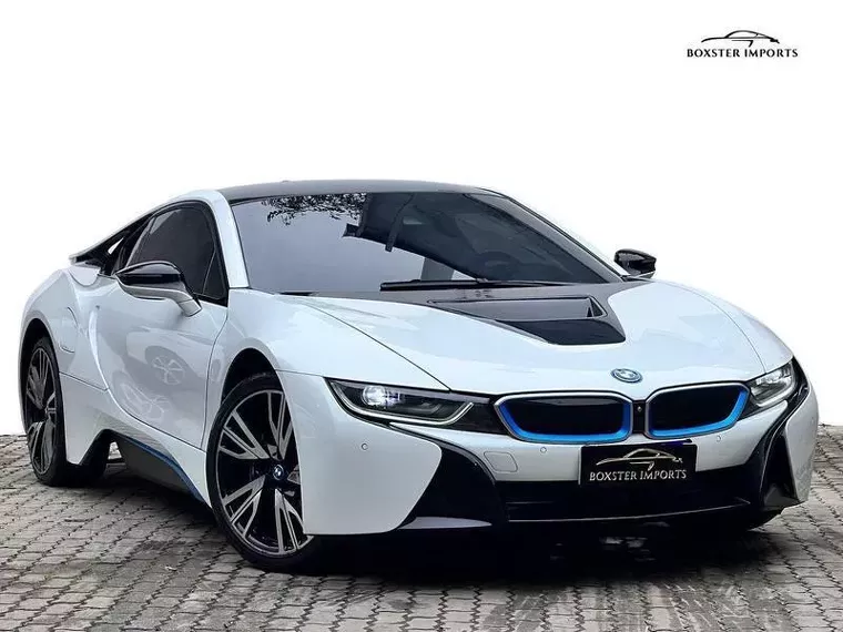 BMW i8 Branco 4