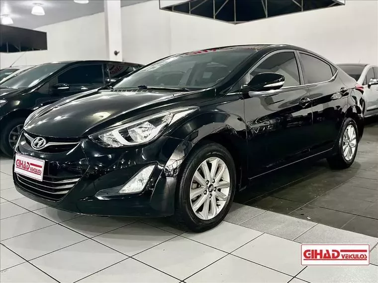 Hyundai Elantra Preto 9