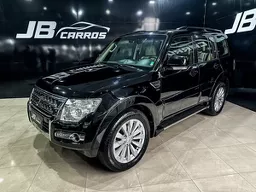 Mitsubishi Pajero Full