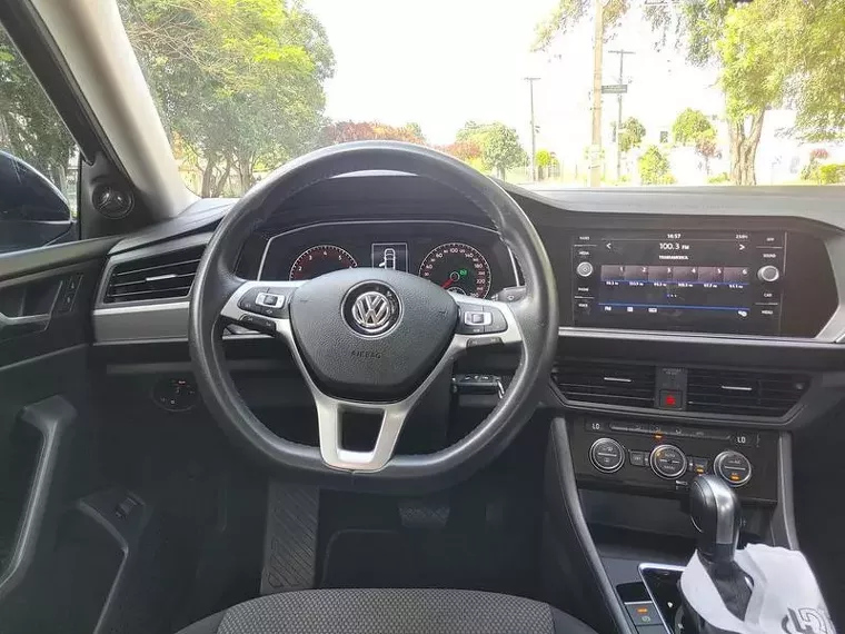 Volkswagen Jetta Preto 3