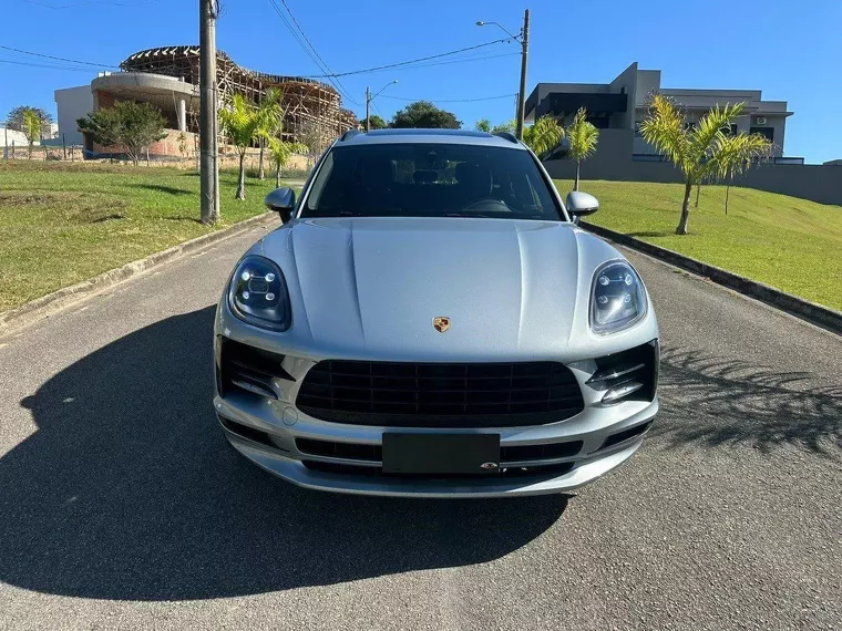 Porsche Macan Prata 2