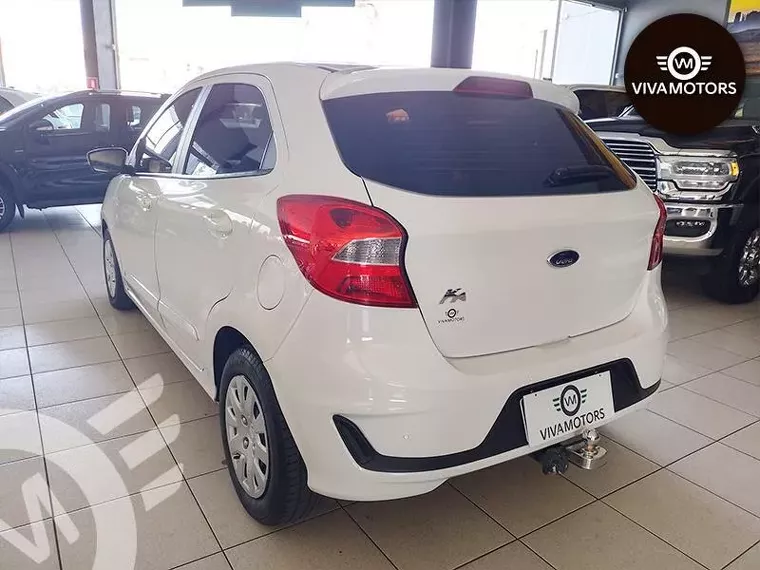 Ford KA Branco 3