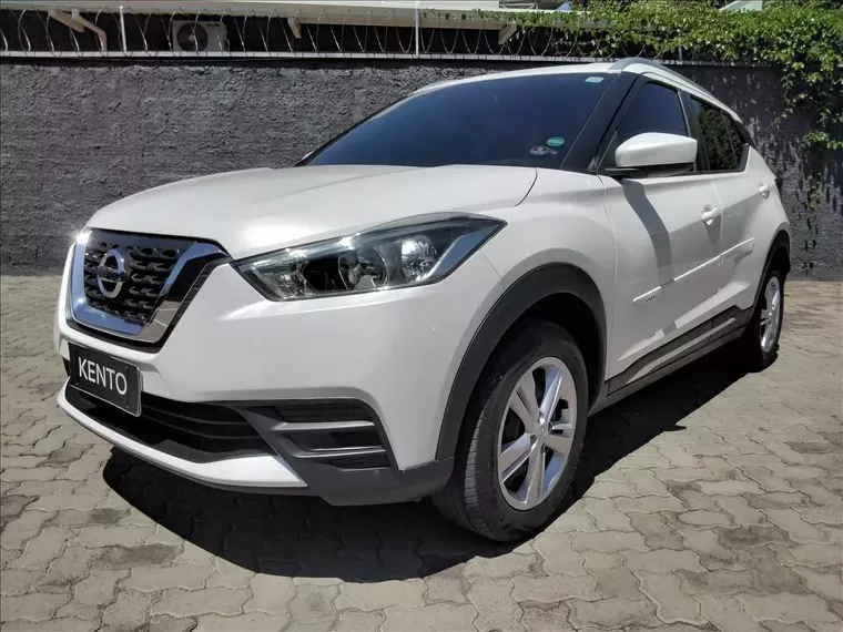 Nissan Kicks Branco 15