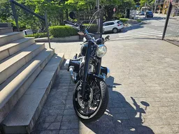 BMW R 18