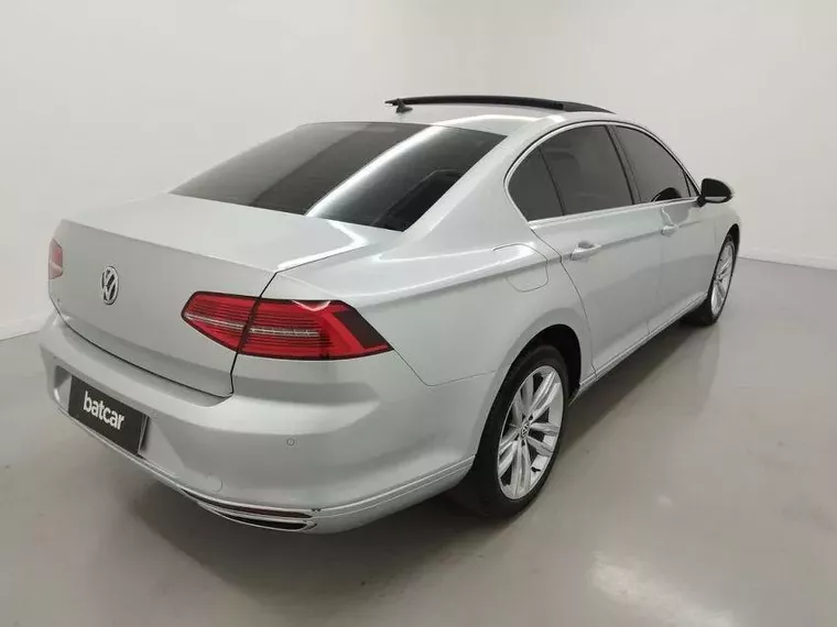 Volkswagen Passat Prata 11