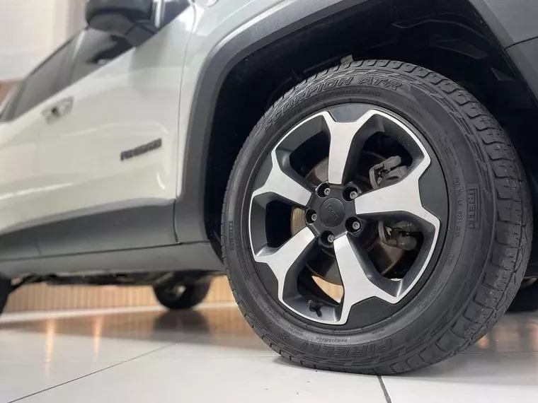 Jeep Renegade Branco 17