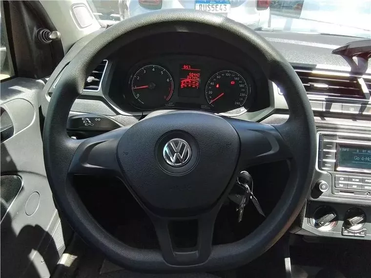 Volkswagen Voyage Prata 7