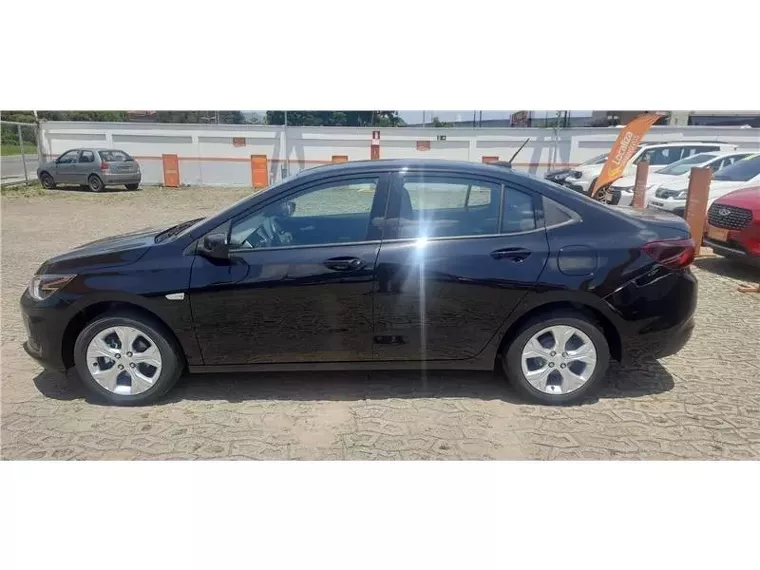 Chevrolet Onix Preto 5