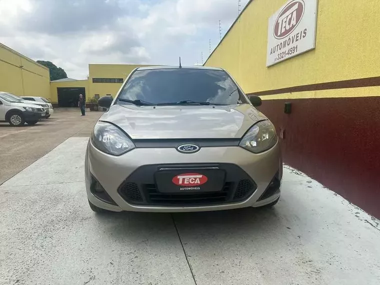 Ford Fiesta Prata 4