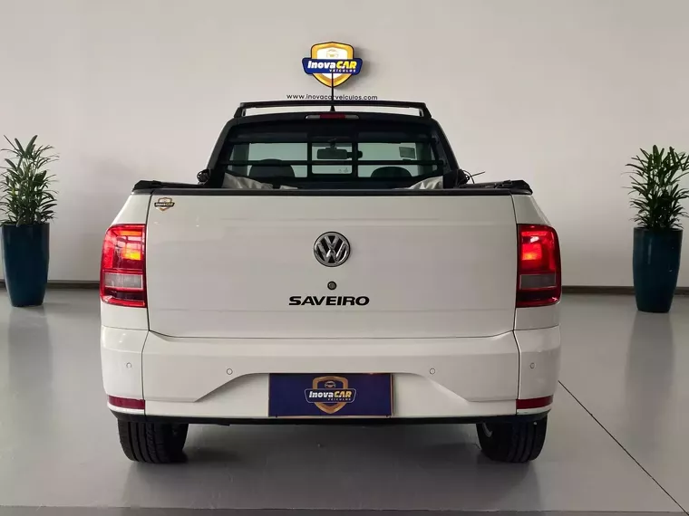 Volkswagen Saveiro Branco 2