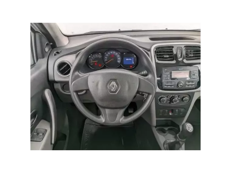 Renault Logan Branco 6