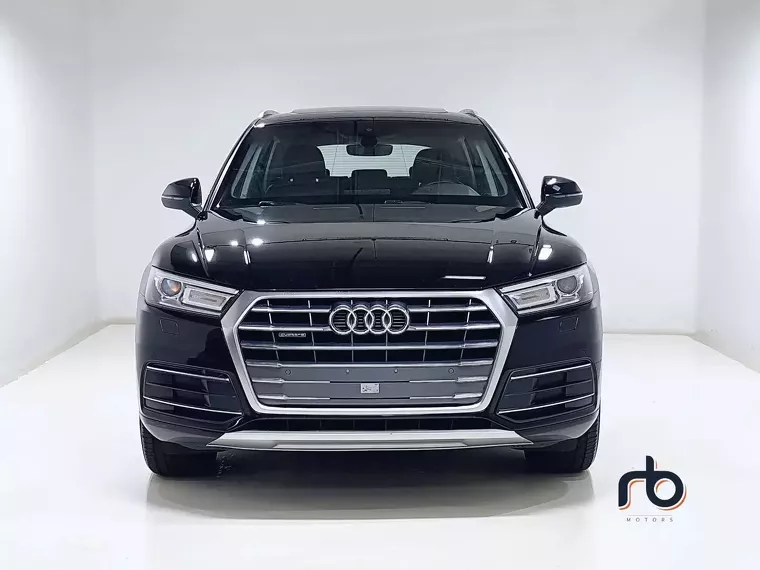 Audi Q5 Preto 12