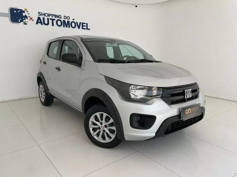 Fiat Mobi Prata 13