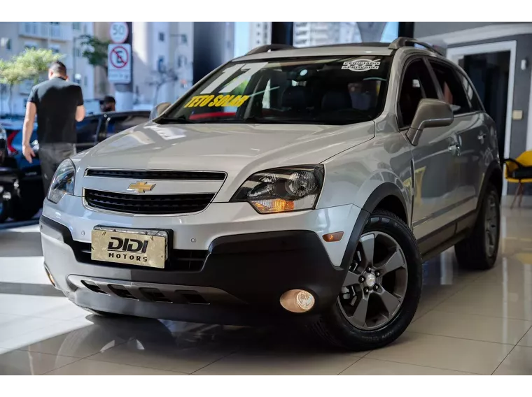 Chevrolet Captiva Prata 3