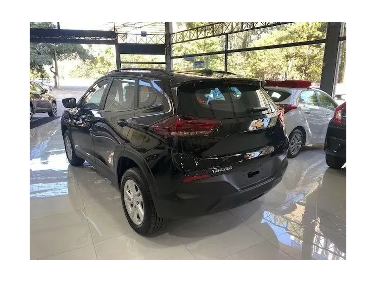 Chevrolet Tracker Preto 3