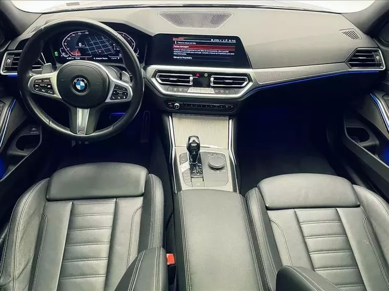 BMW 320i Cinza 10