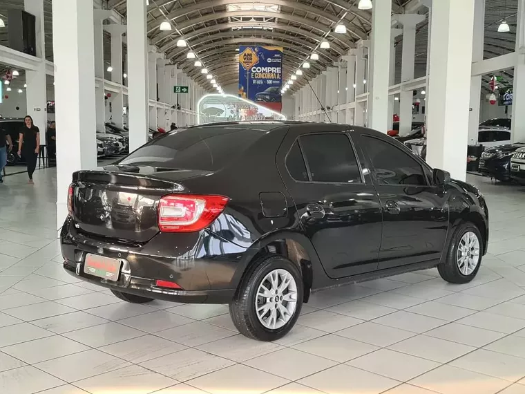 Renault Logan Preto 16