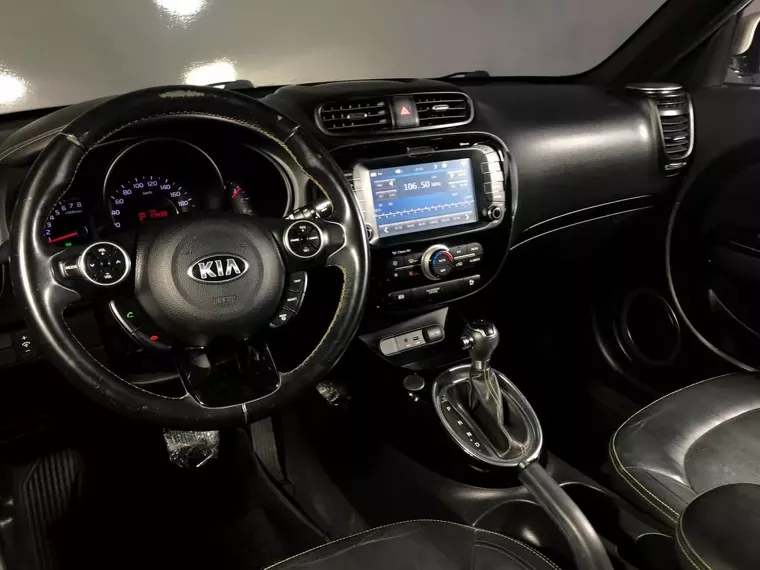 KIA Soul Branco 3