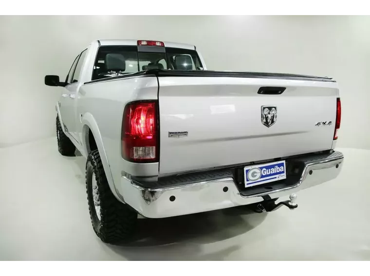 Dodge RAM Prata 8