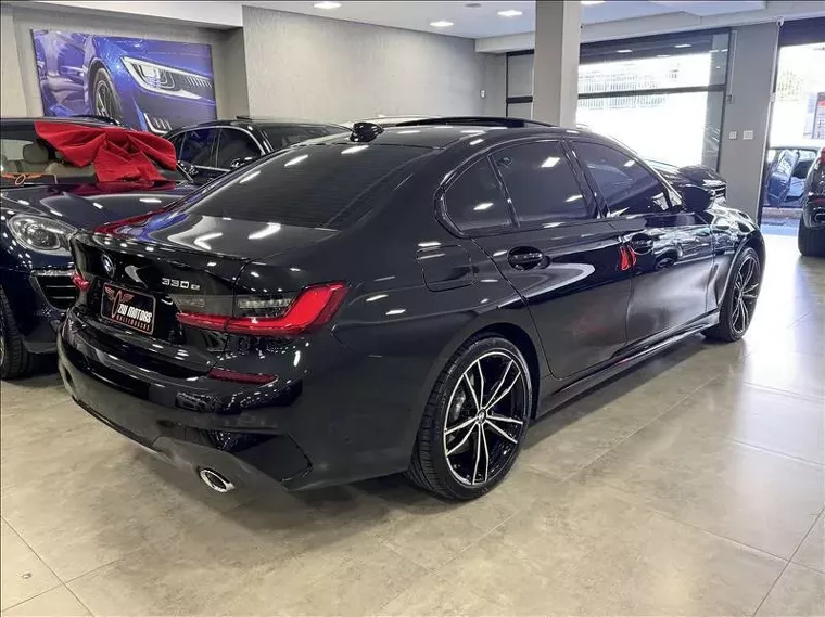 BMW 330e Preto 11