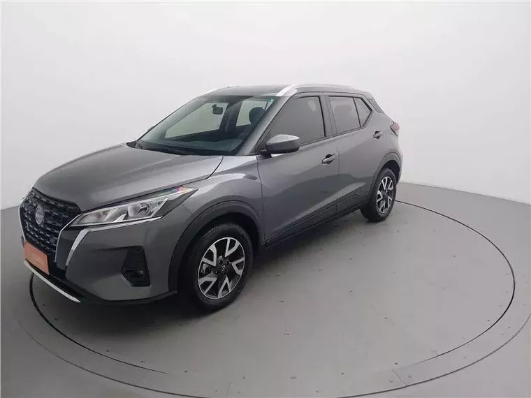 Nissan Kicks Cinza 11