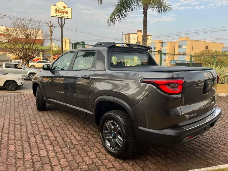 Fiat Toro Vermelho 2