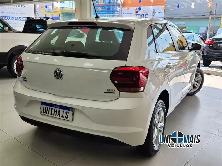 Volkswagen Polo Hatch Branco 13