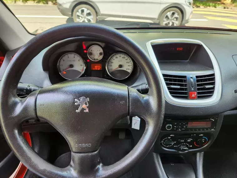 Peugeot 207 Vermelho 11