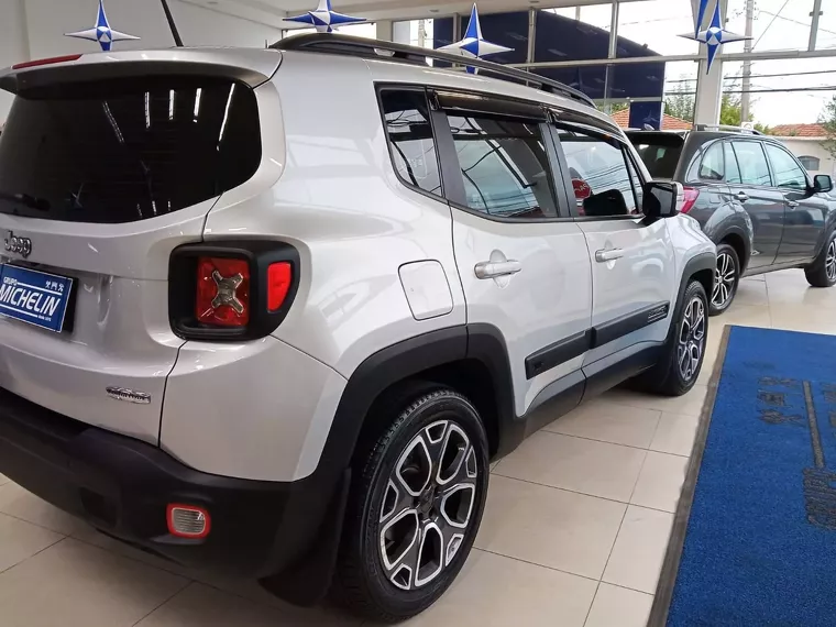 Jeep Renegade Prata 2