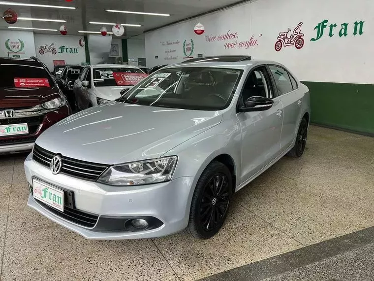 Volkswagen Jetta Prata 8