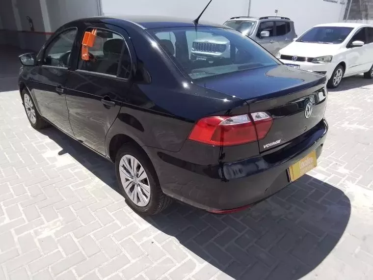 Volkswagen Voyage Preto 4