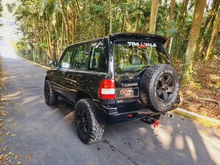 Mitsubishi Pajero TR4 Preto 4