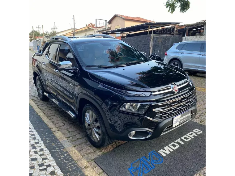 Fiat Toro Preto 3