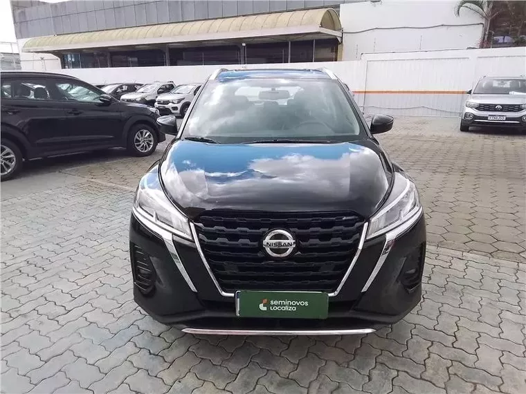 Nissan Kicks Preto 8