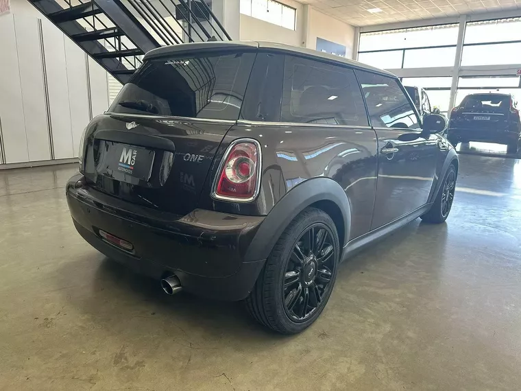 Mini Cooper Marrom 4